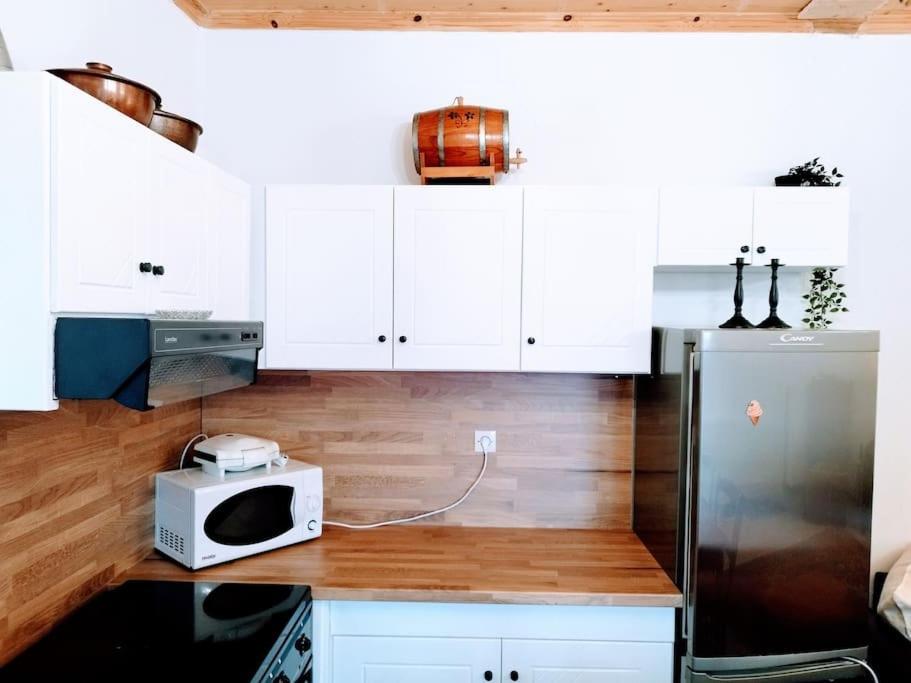 Cozy Cottage For 4 Lavdhas Экстерьер фото
